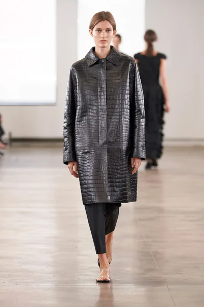Look 39